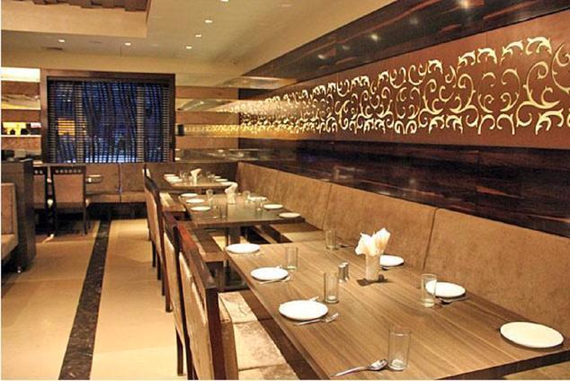 Grand Thakar Hotell Rajkot Exteriör bild